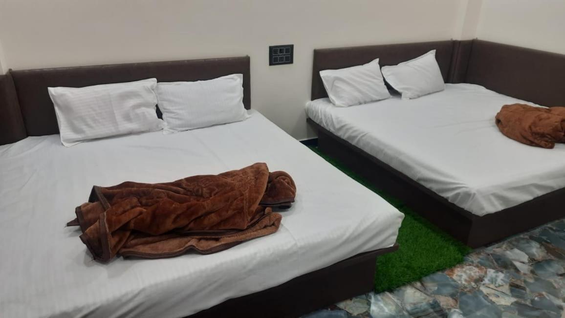 Golden Guest House Ujjain Exterior photo